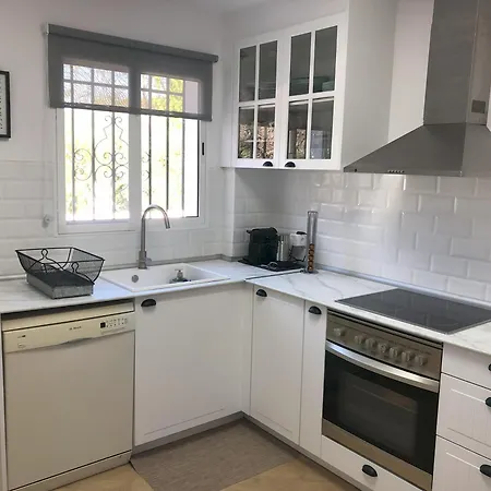 Casa San Rafael, Magnifico Con Gran Jardin * Navajas